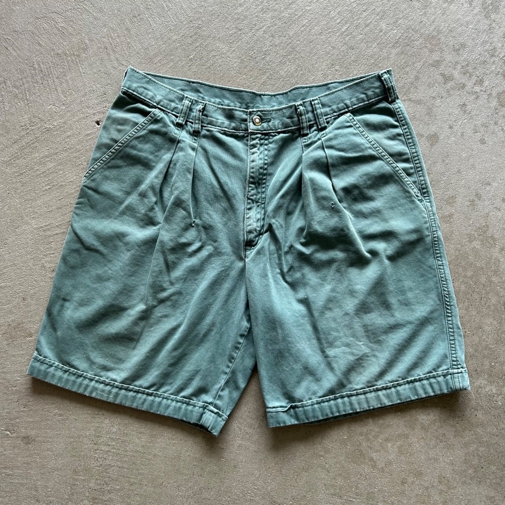 Vintage 90s Woolrich Shorts Size 36 Faded Green Double Pleated Chino Cotton